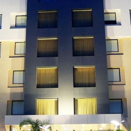 Vinstar Serviced Apartments Hinjawadi Exteriör bild